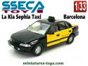 La Kia Sephia Taxi Barcelona en miniature par Sseca-Toy au 1/33e