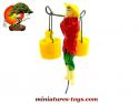 Le coolie veste rouge porteur double seaux du jardin japonais miniature