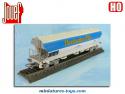 Le wagon trémie céréalier Herforder Pils a bogies en miniature par Jouef au H0
