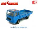 Le camion Saviem bleu en miniature de Majorette France au 1/100e