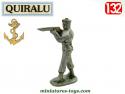 La figurine en métal du Marin français épaulant debout par Quiralu au 1/32e