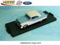 La Ford Fairlane 1956 couverte en miniature de Vitesse au 1/43e