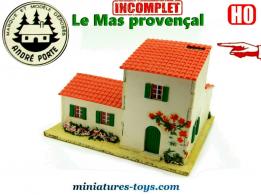 Le Mas Provençal monté par Andre Porte au H0 1/87e ici incomplet