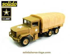 Le camion Kaiser Jeep 6x6 cargo bâché en miniature de Solido au 1/50e