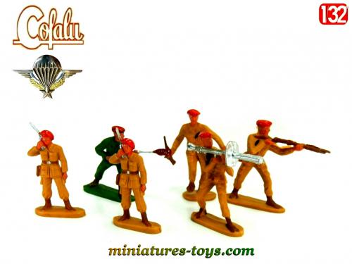 LOT ANCIENNES FIGURINES en plastique, MOKAREX, AIRFIX, ITALERI
